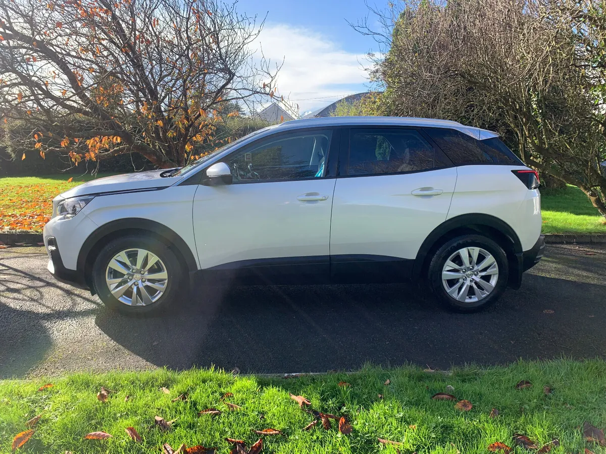 Peugeot 3008 2018 1.6 DIESEL - Image 2