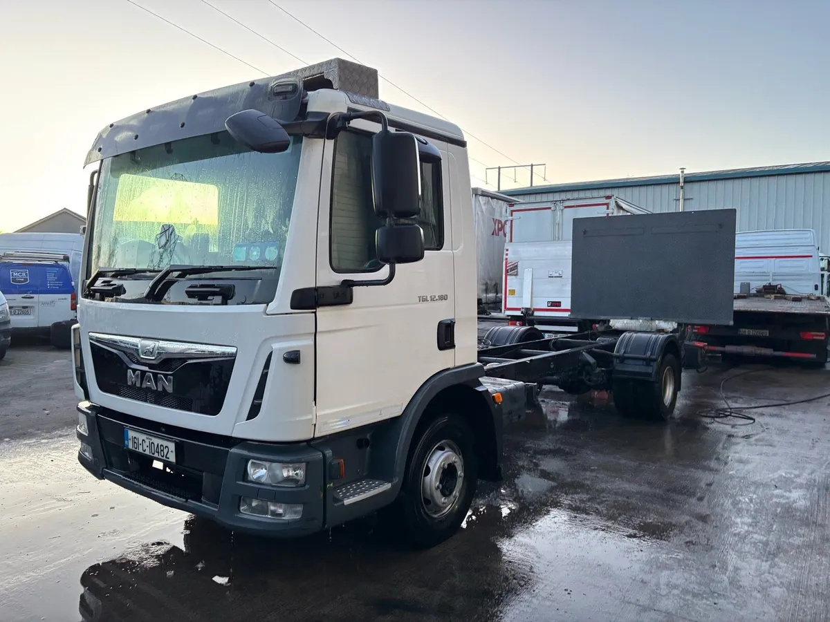 MAN TGL12-180 12ton chassis & Cab 2016 - Image 2