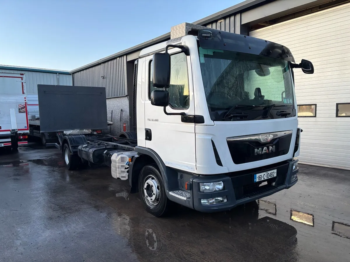 MAN TGL12-180 12ton chassis & Cab 2016 - Image 1
