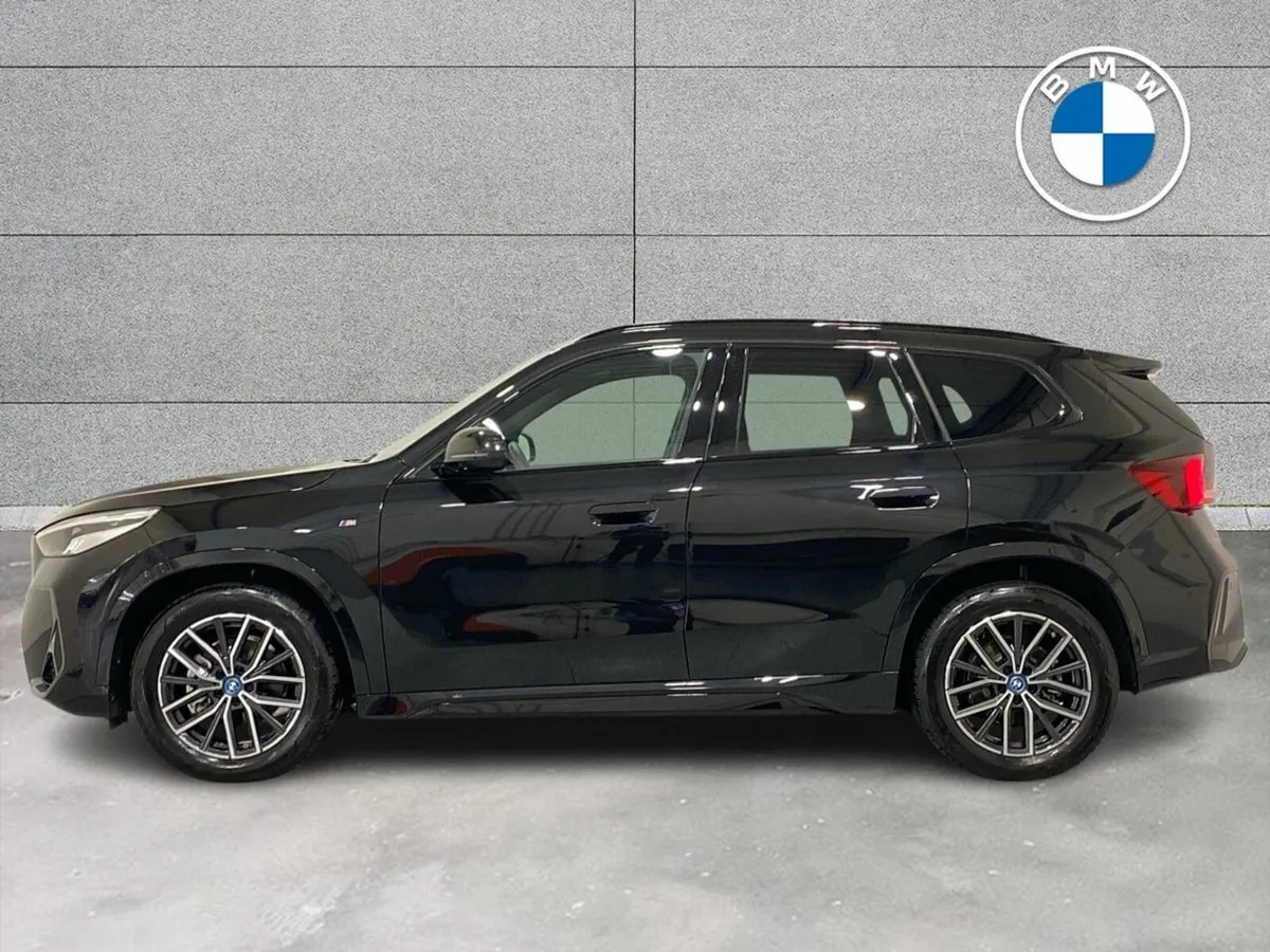 BMW iX1 eDrive20 M Sport - Image 3