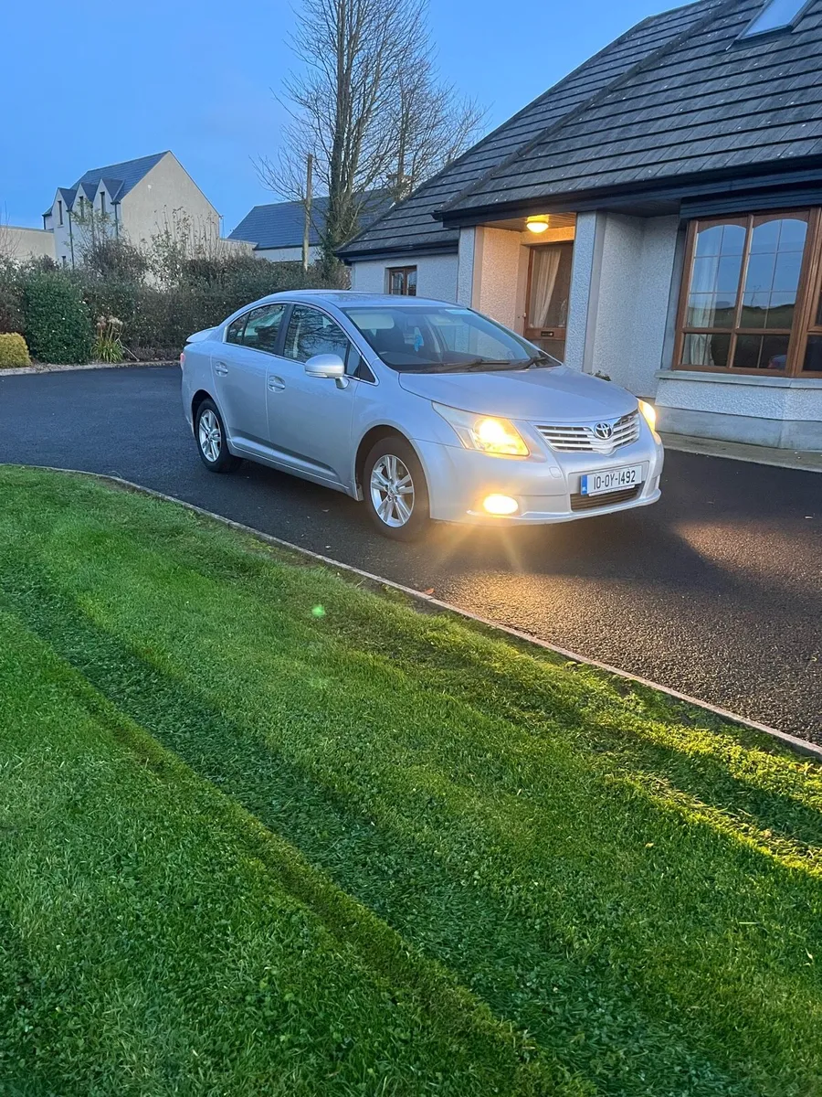 Toyota Avensis - Image 1