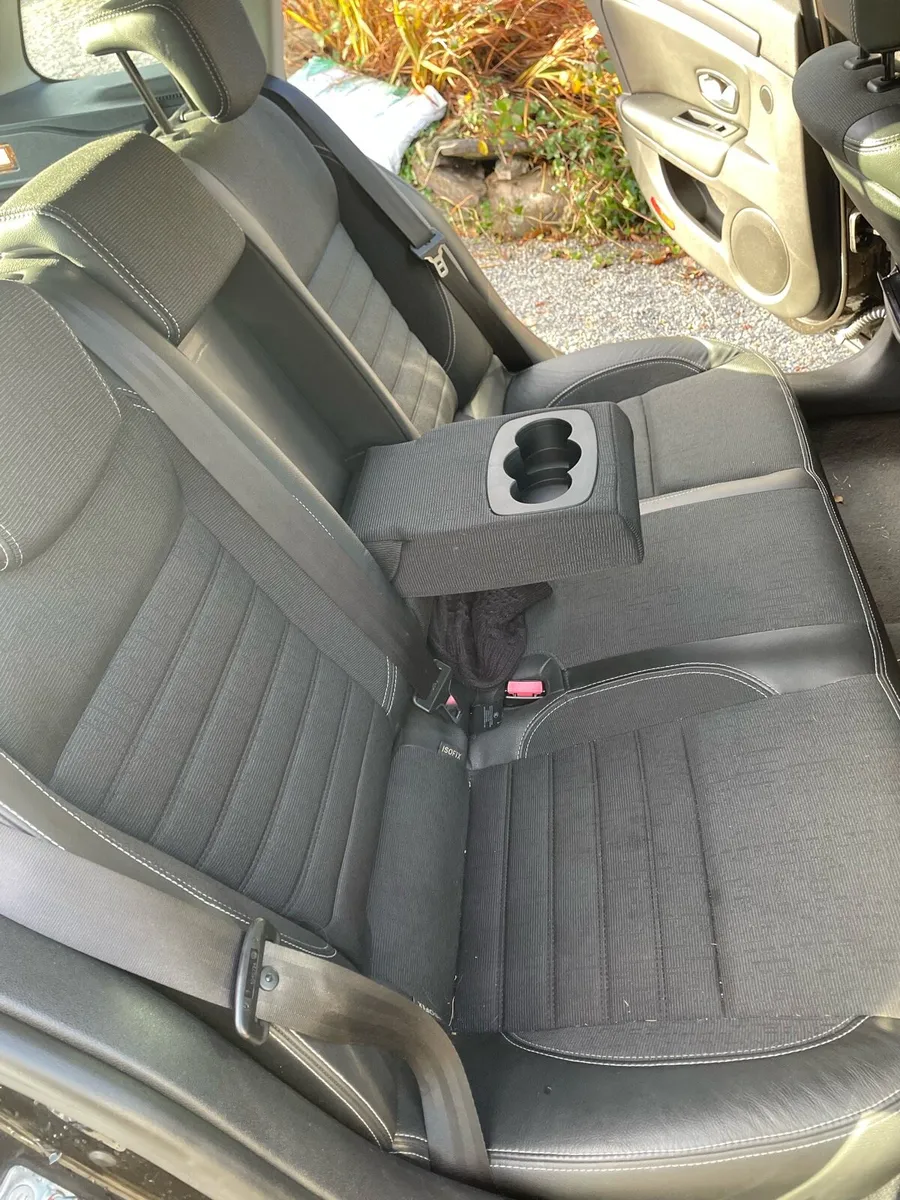 Renault Laguna estate. - Image 2