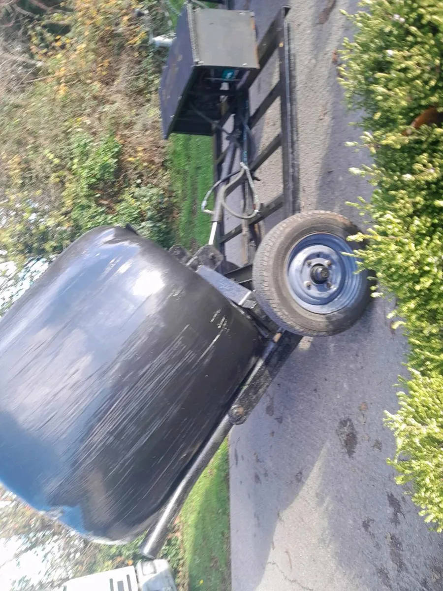 Push button bale handler - Image 3