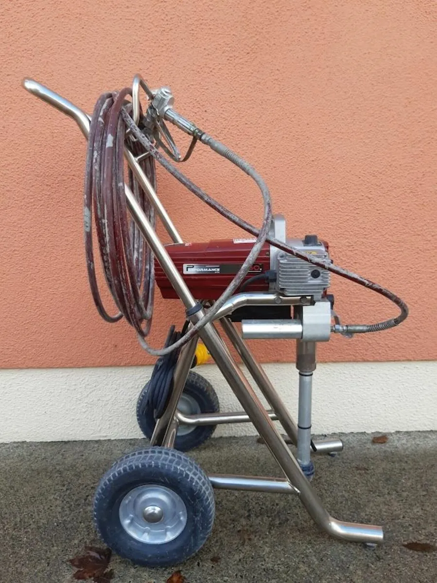 Airless paint sprayer - Image 1