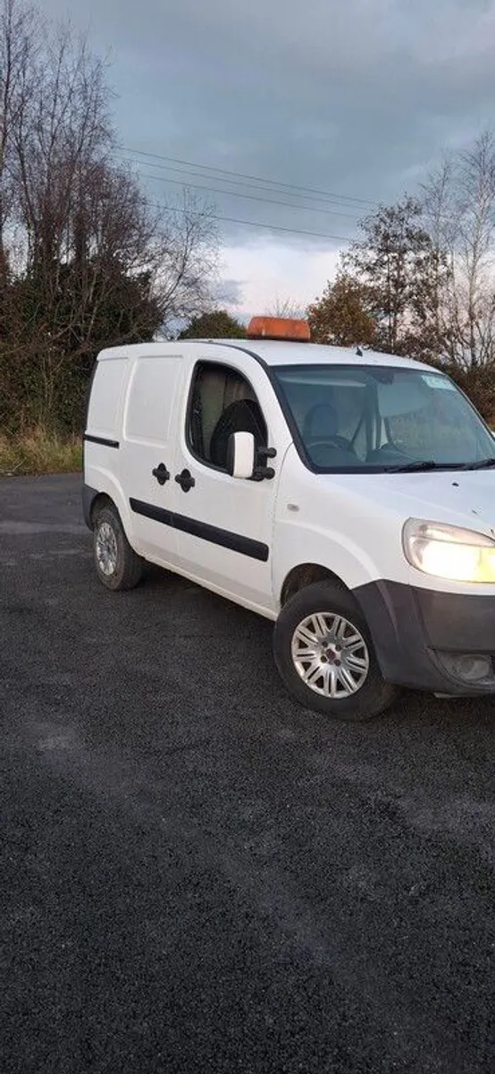 Fiat Doblo 2009 - Image 2