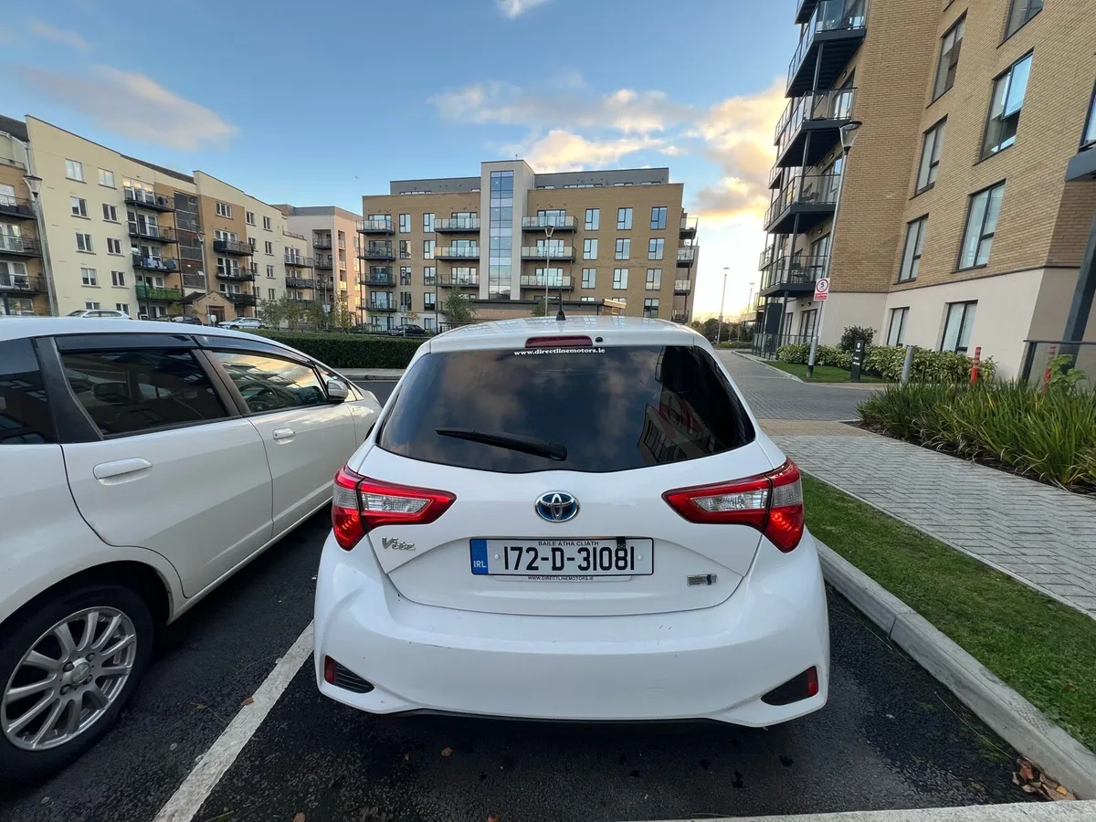 TOYOTA VITZ DAA-NHP 130 5DR AUTO - Image 3