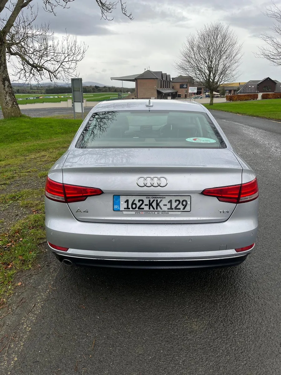 Audi A4 2016 SE 2.0 TDI 150 HP - Image 4