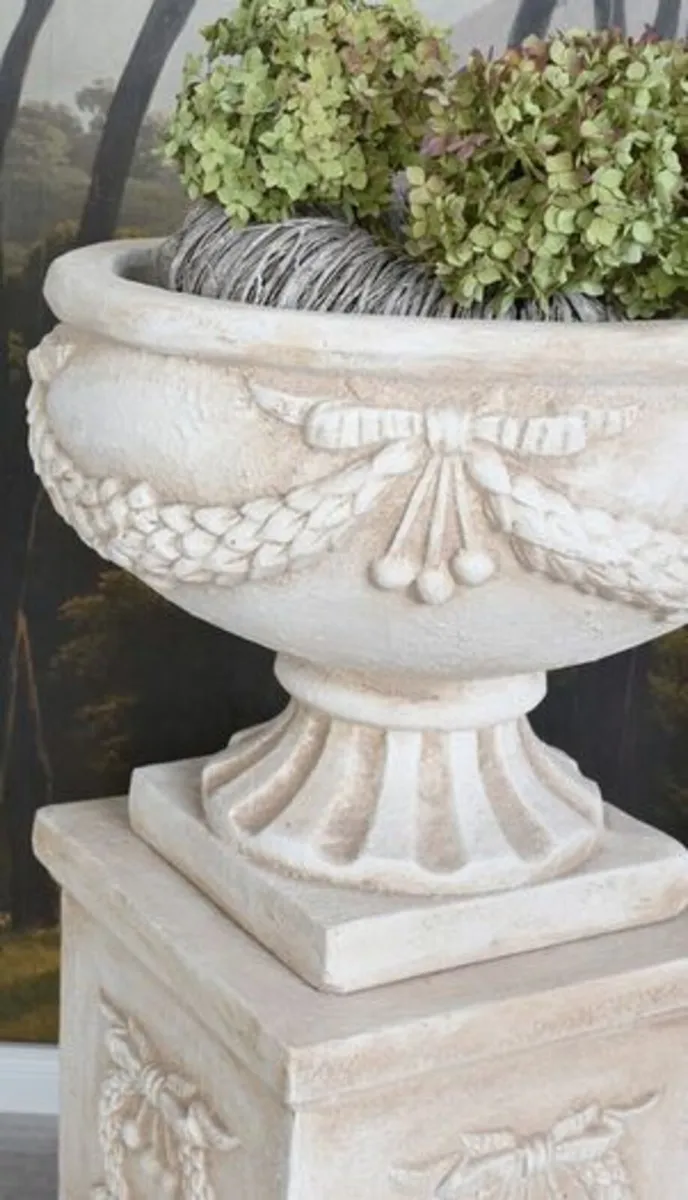 Baroque bowl on pedestal Planter Jardin de Versail - Image 4