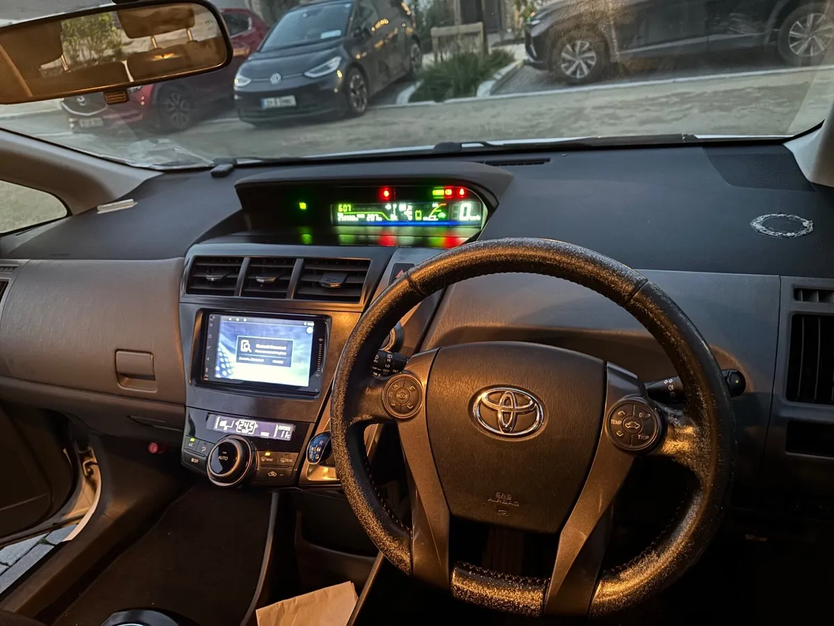 Toyota Prius 2014 - Image 3