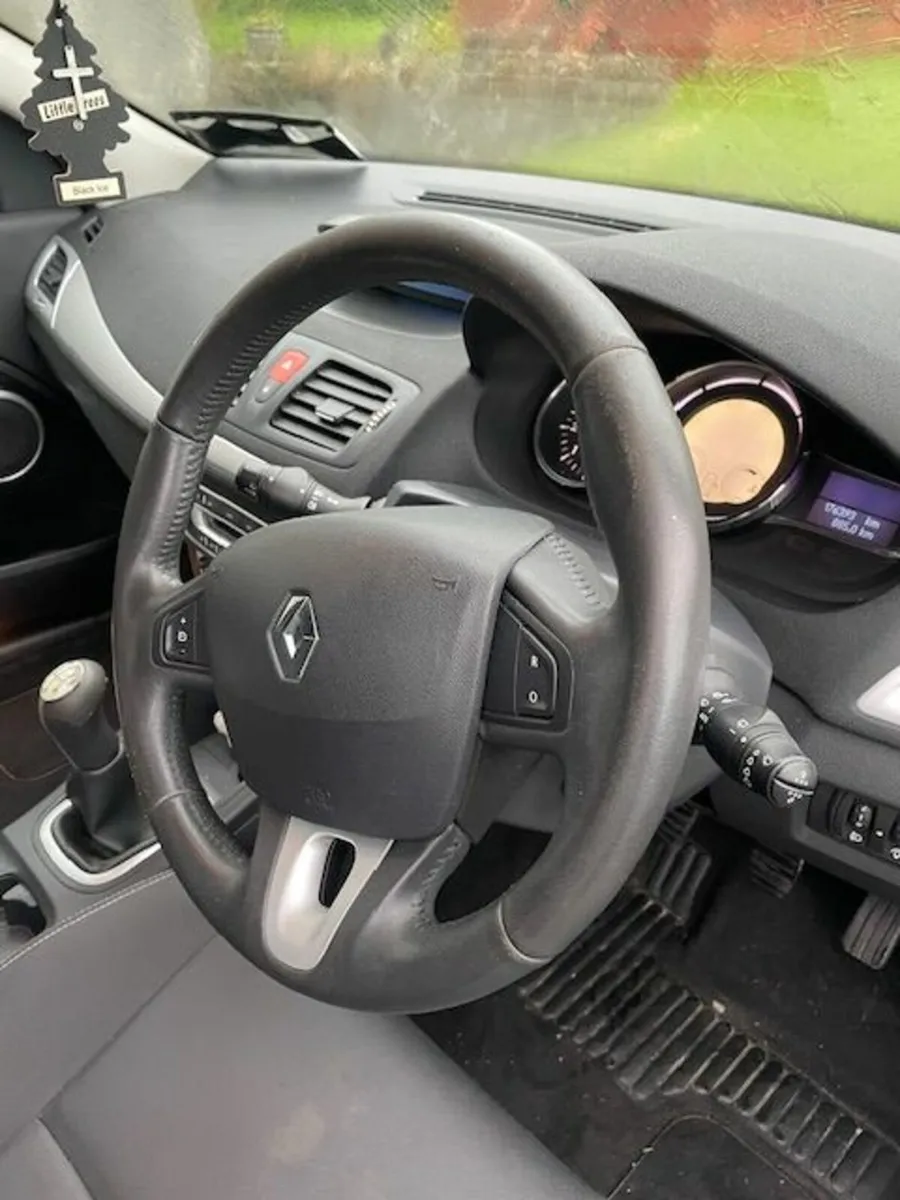 Renault Megane 2010 - Image 4