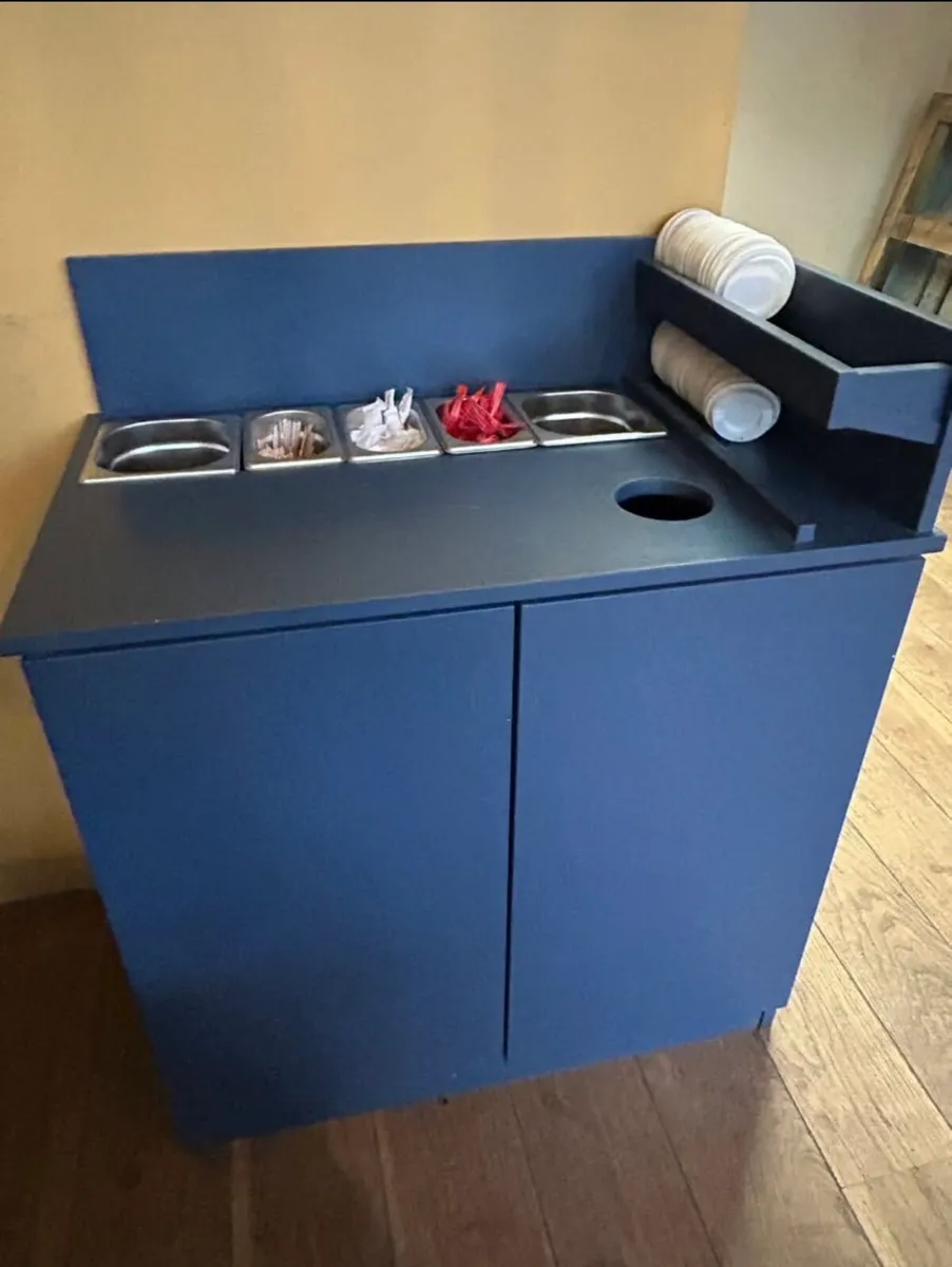 Cafe fittings - Image 2