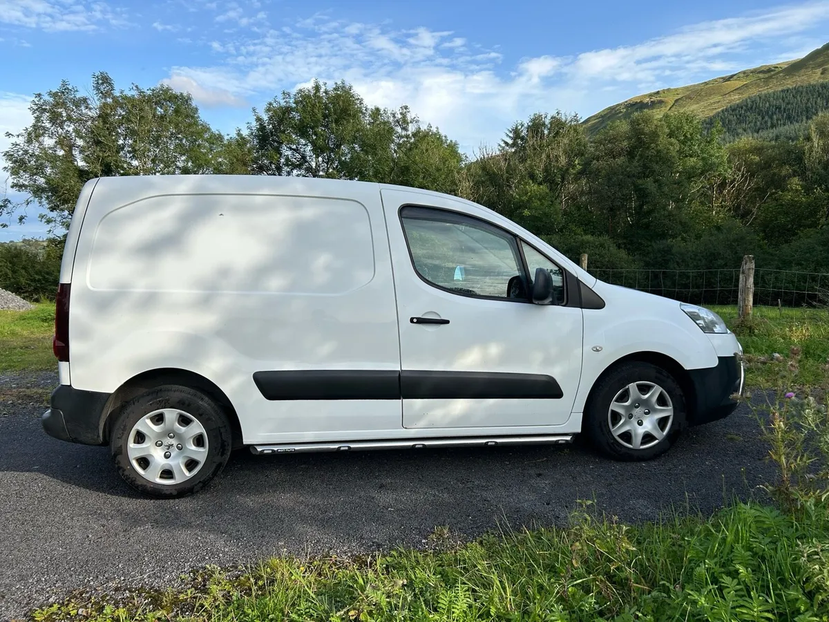 Peaugot Partner Van - Image 3