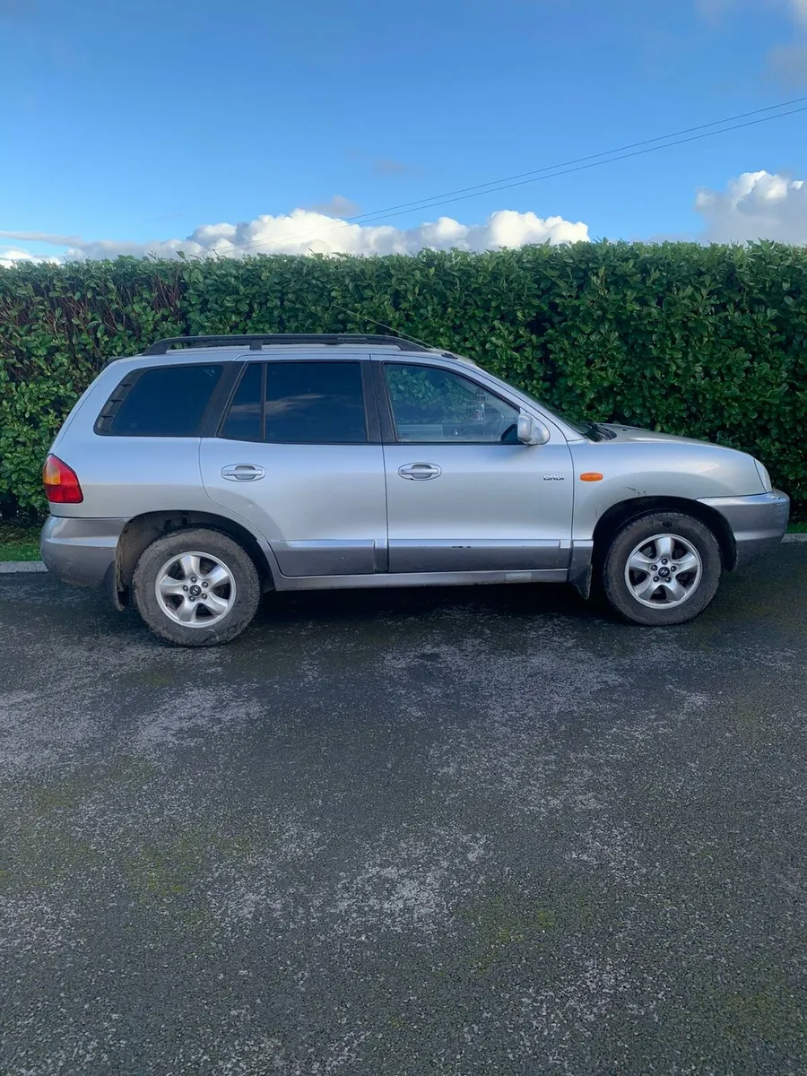 2005 Hyundai Santa fe - Image 4