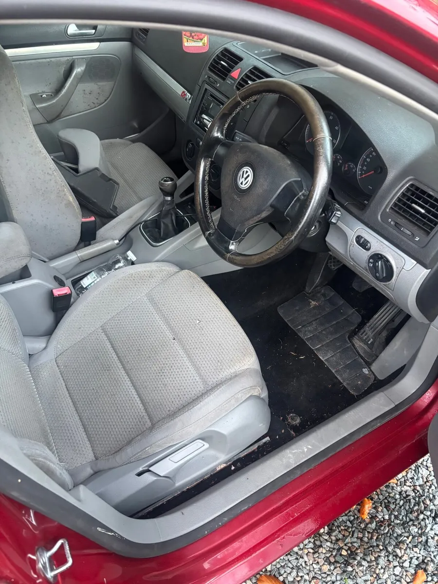 Volkswagen Jetta 2007 - Image 3