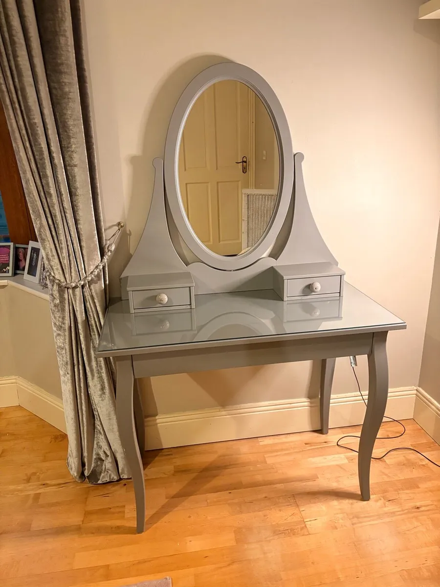 IKEA GREY HEMNES DRESSING TABLE - Image 1