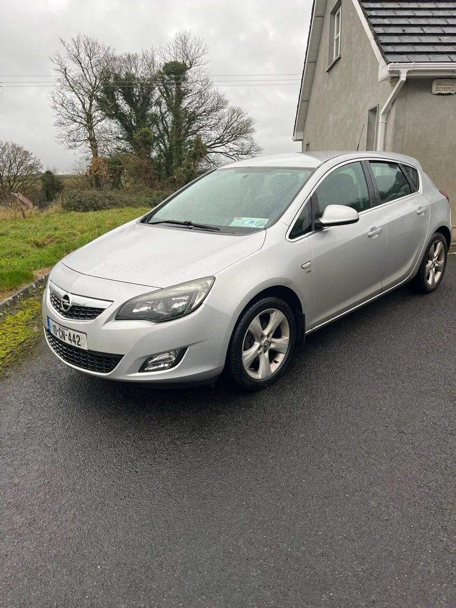 Opel Astra 2010 1.4 petrol Sri - Image 1