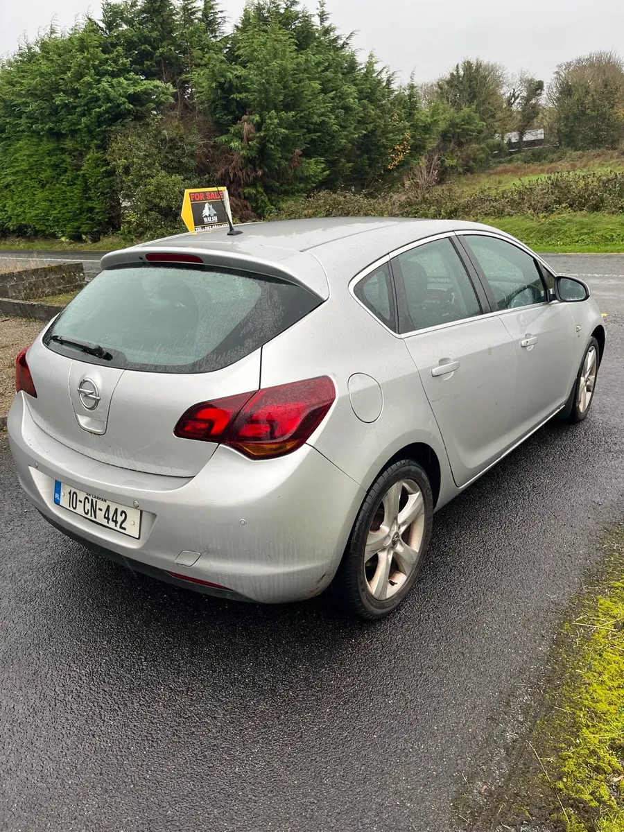 Opel Astra 2010 1.4 petrol Sri - Image 4