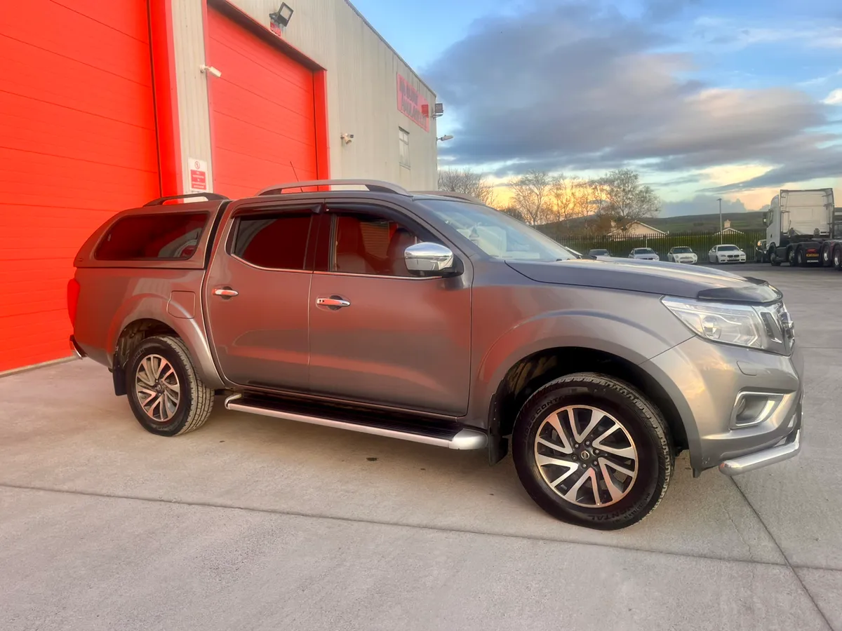2017 Nissan Navara - Image 3