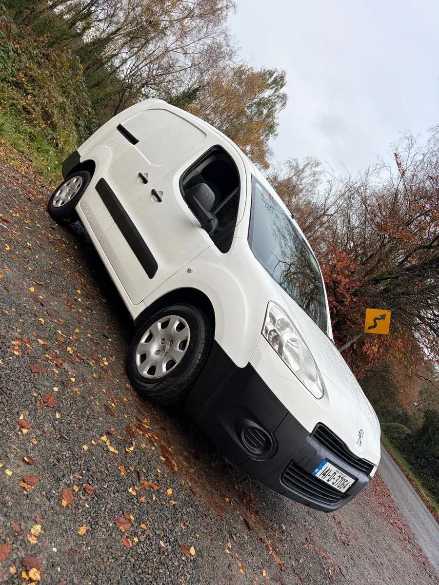 Peugeot partner LWB - Image 1