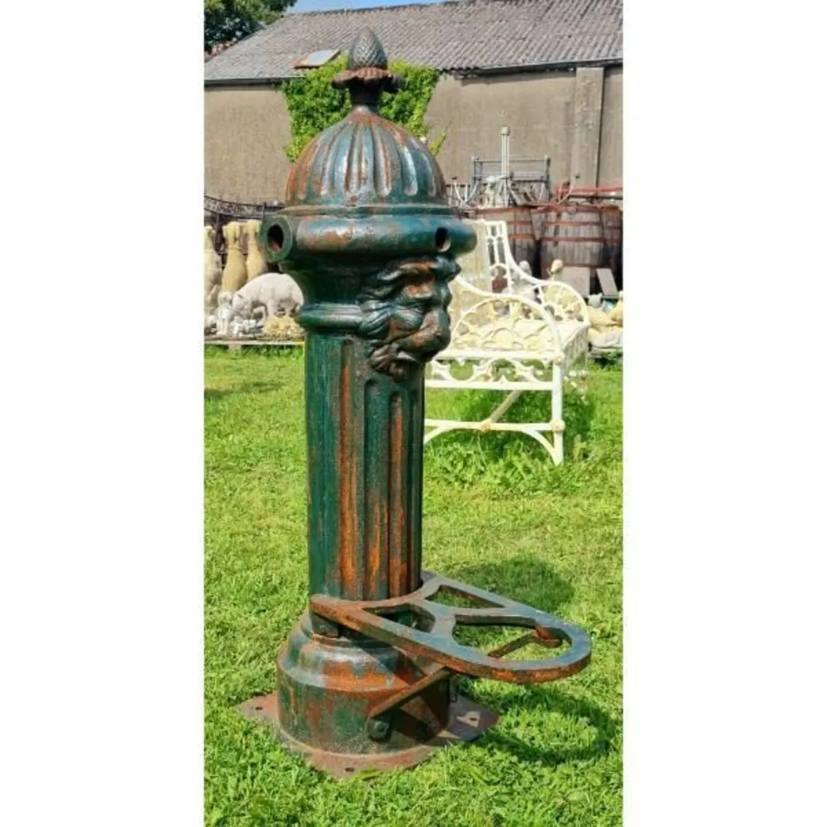 Village Pump Green H240 - Image 1