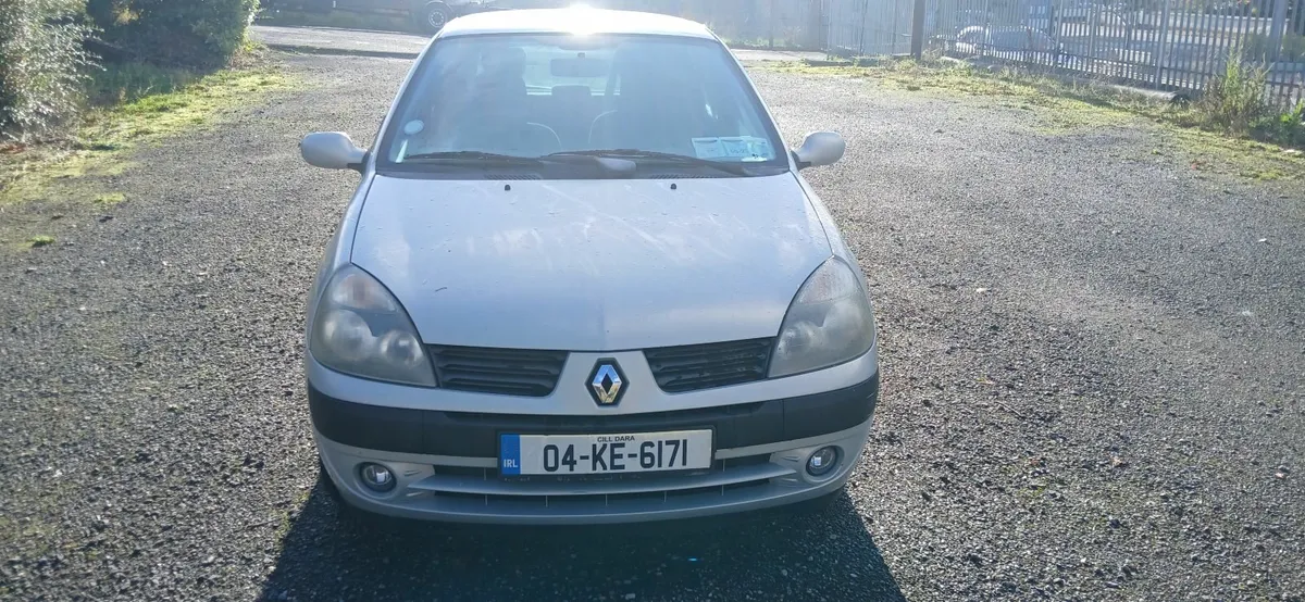 Renault Clio 2004 1.2 16v 75bhp - Image 2