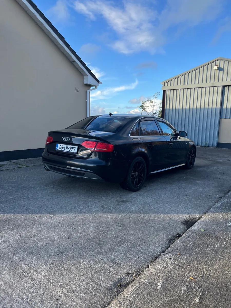 Audi A4 2009 - Image 4