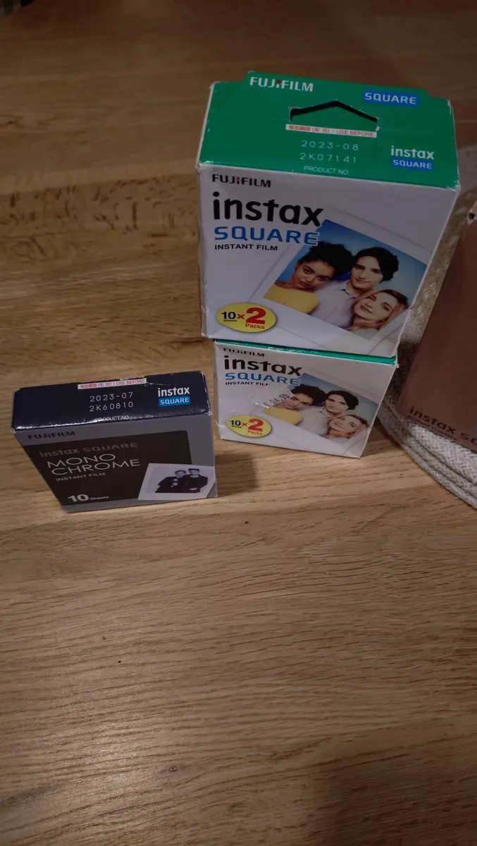 Fujifilm Instax SQ1 Instant Camera with film inclu - Image 3