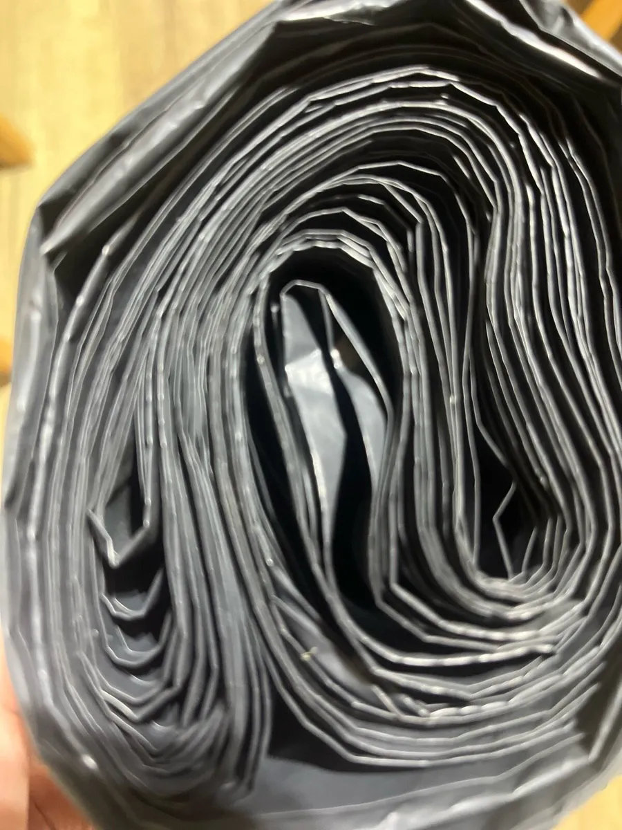 New roll of heavy black film - Image 3