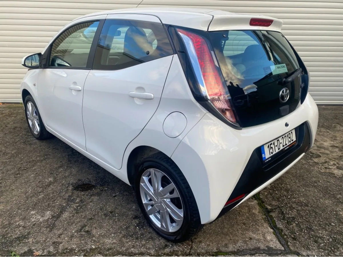 Toyota AYGO 1.0 X-play Waltons Garage Ranelagh - Image 2