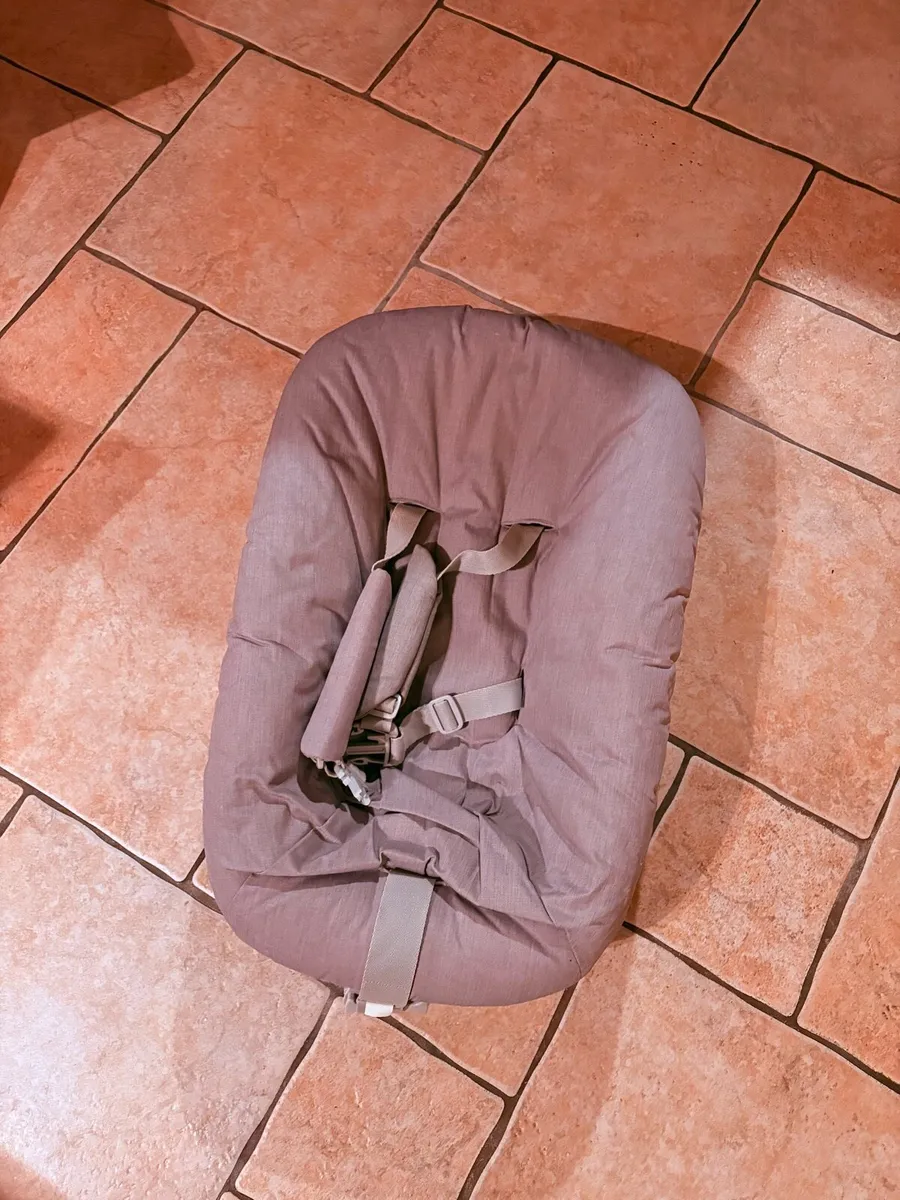 High chair - Image 3