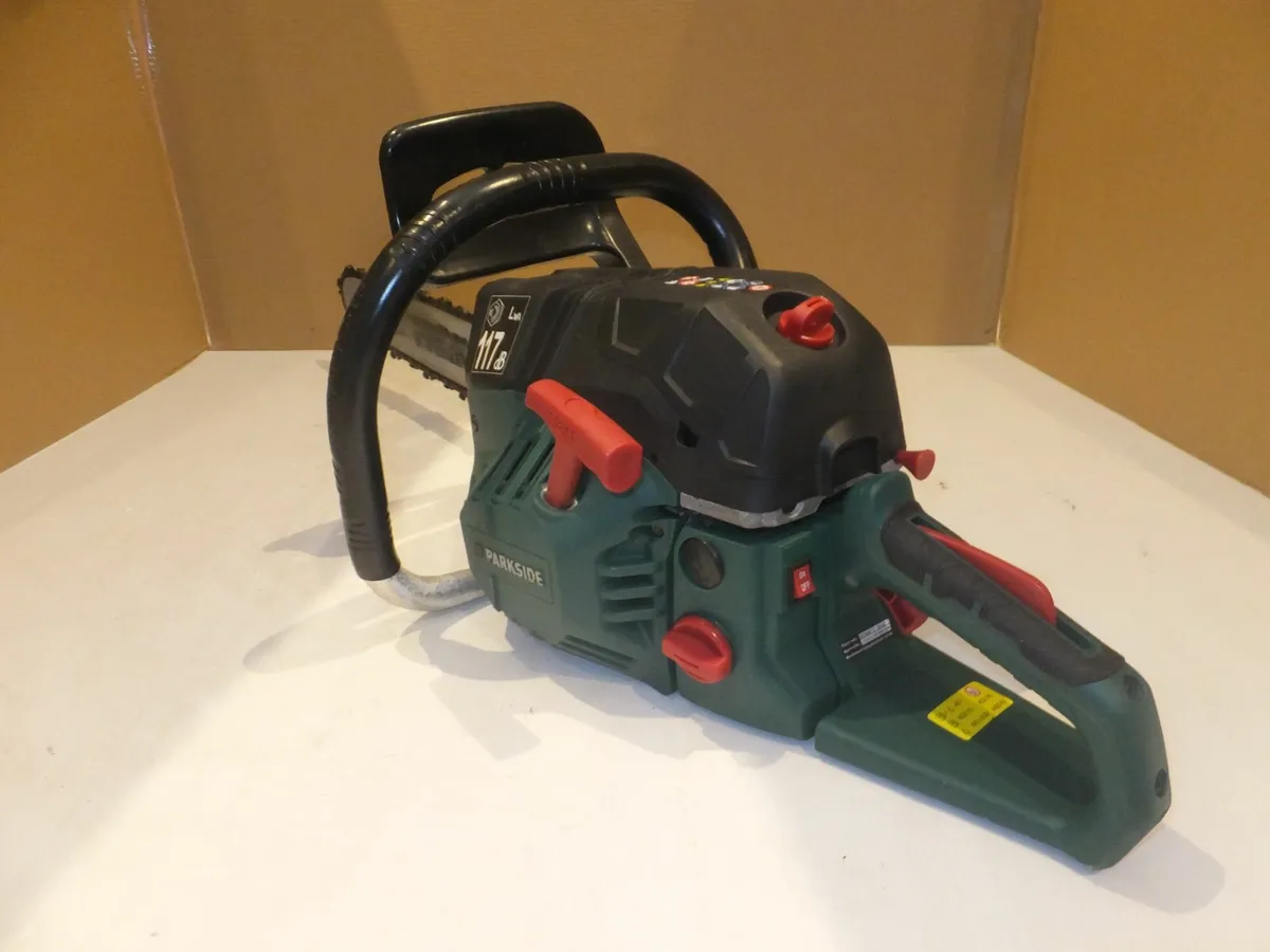 petrol parkside chain saw - Image 1