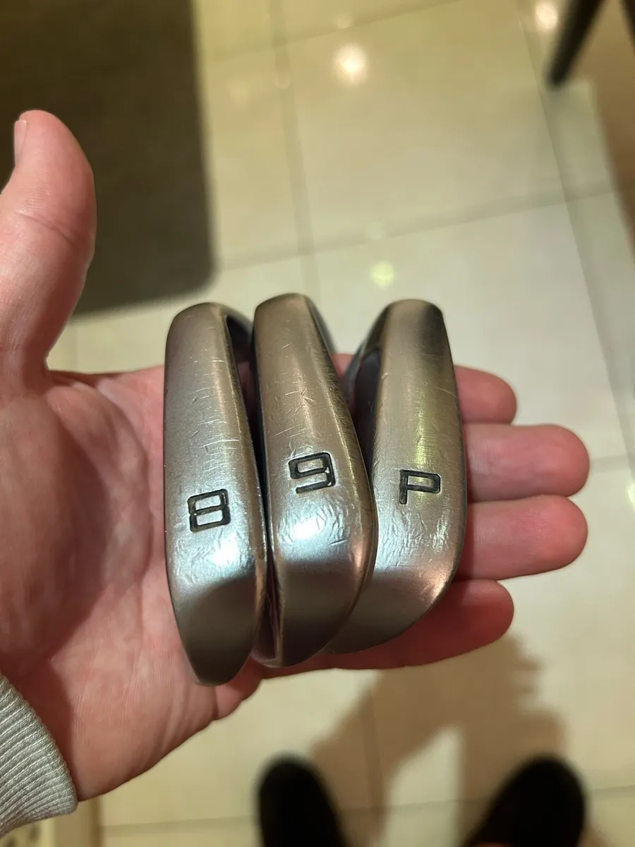 Taylormade P7MB left hand irons - Image 3