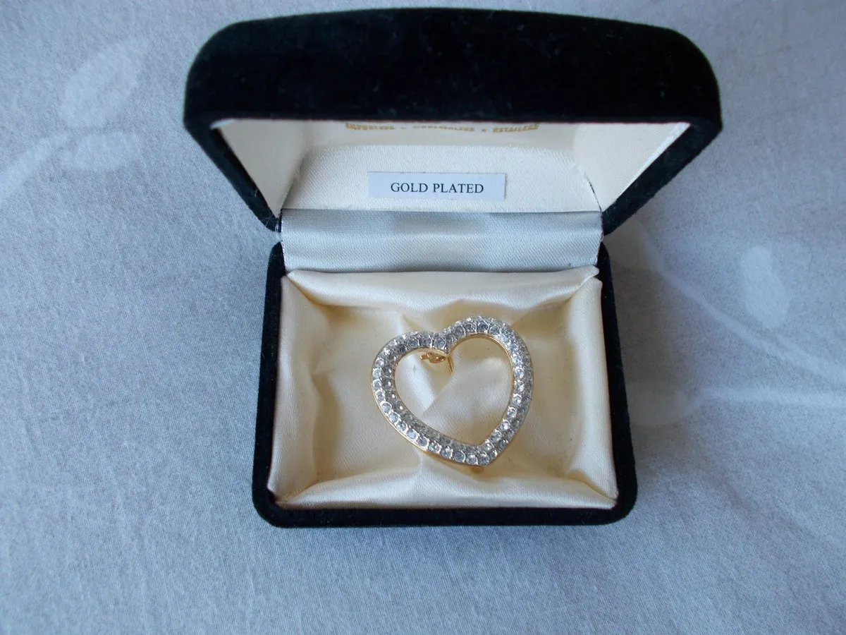 Gold Plated Heart Brooch - Image 1