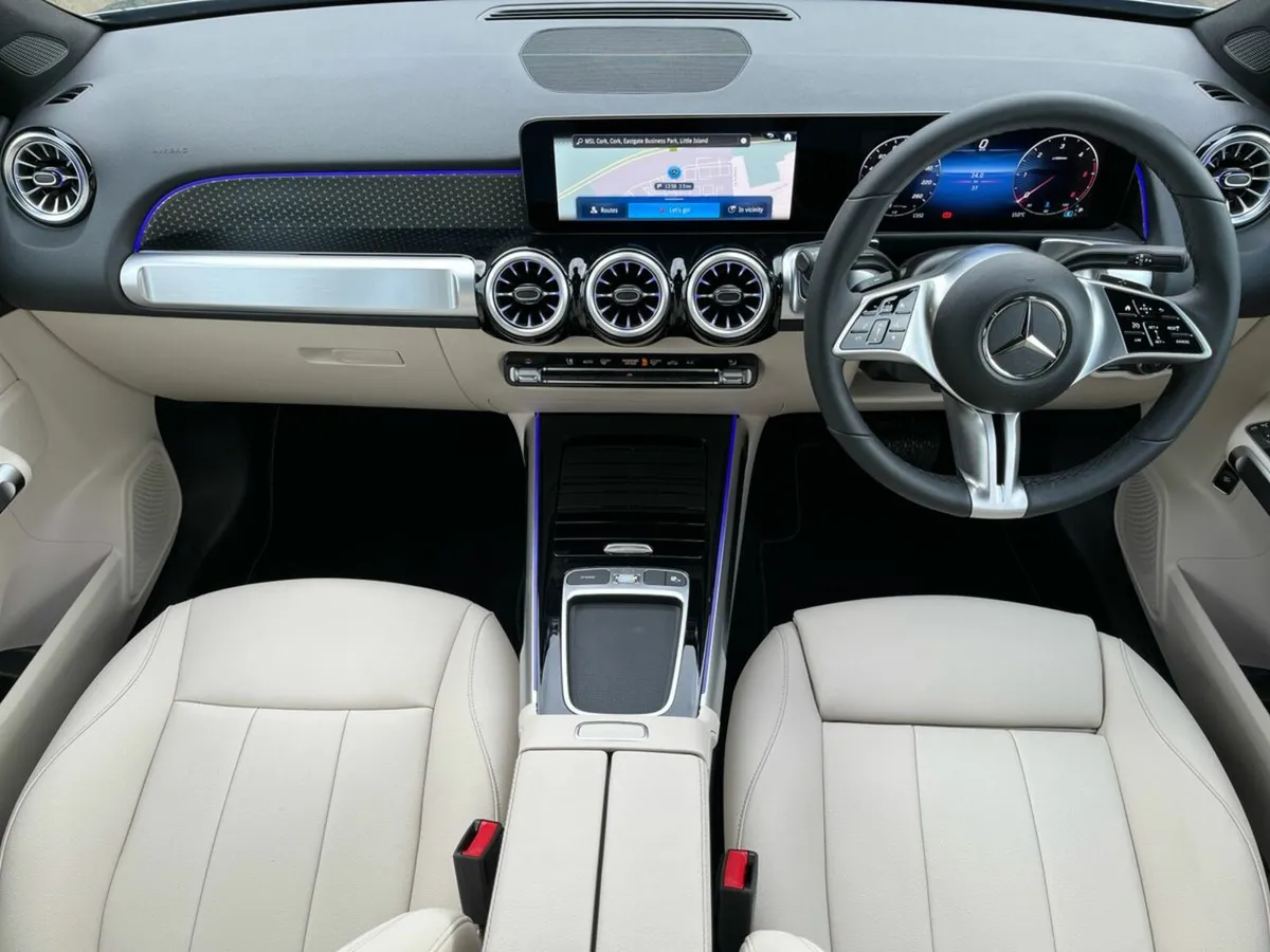 Mercedes-Benz GLB 200D Progressive Line 7 Seater S - Image 4
