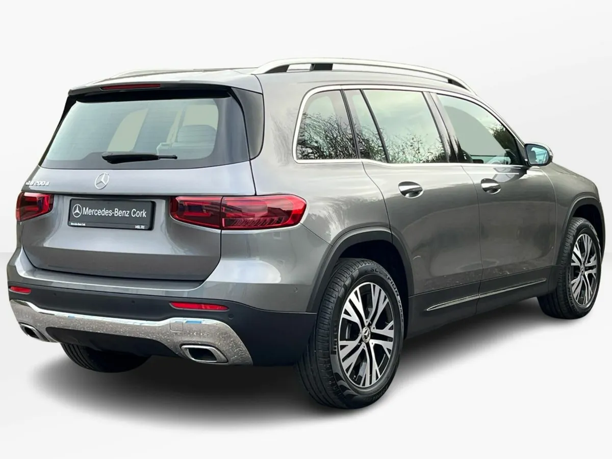Mercedes-Benz GLB 200D Progressive Line 7 Seater S - Image 3