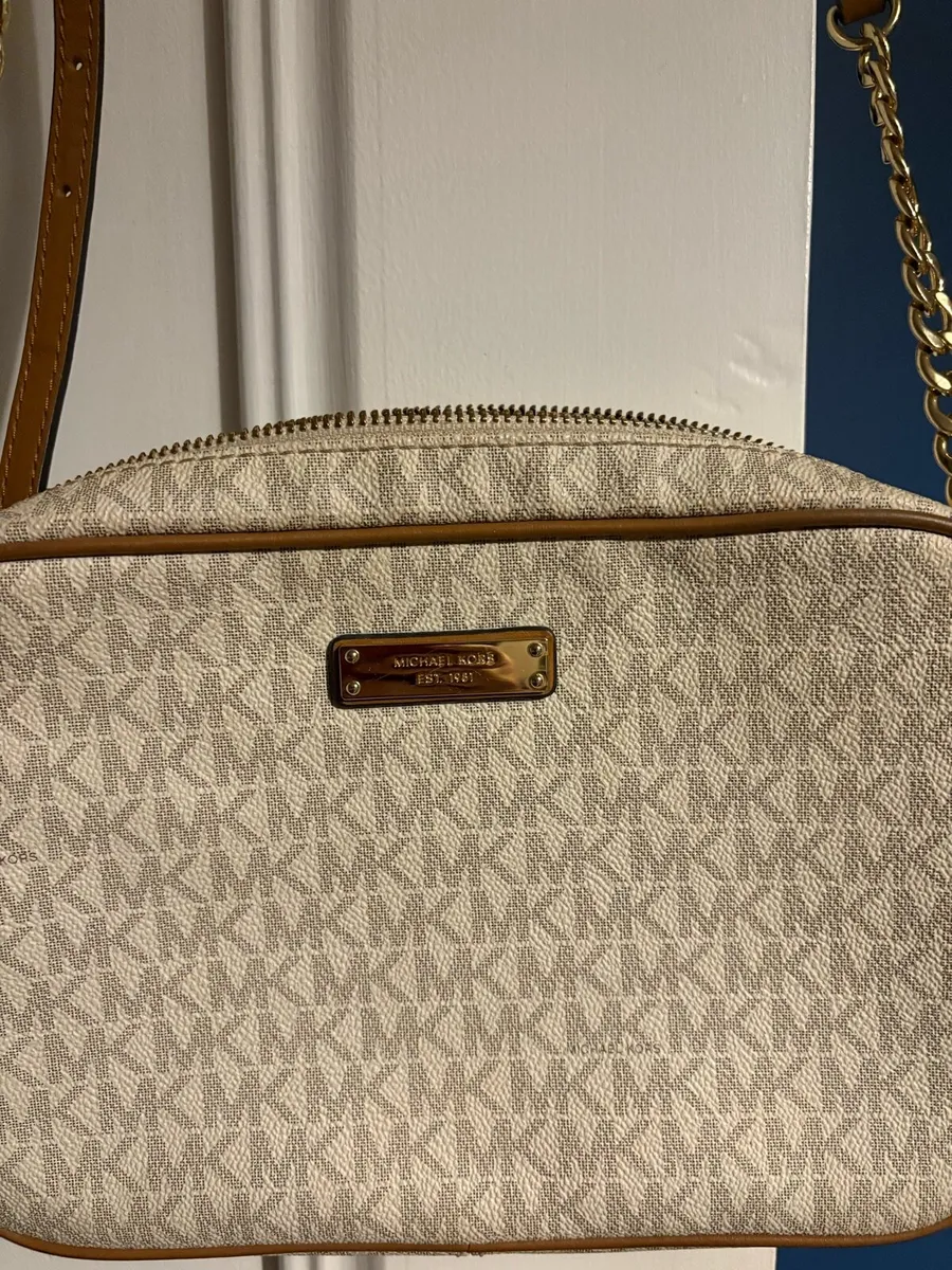 Micheal kors bag - Image 3