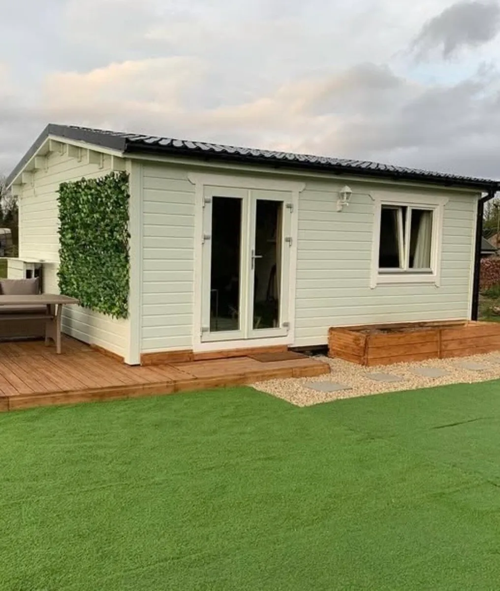 Fully Furnished & Ready to move into Log Cabin - Image 1