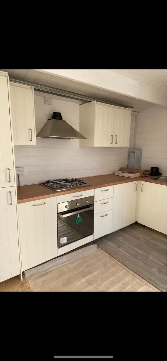 Fully Furnished & Ready to move into Log Cabin - Image 2