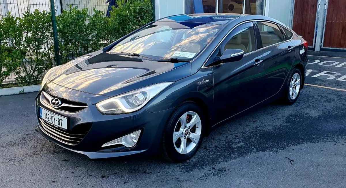 Hyundai i40 1.7CRDI EXECUTIVE - Image 3