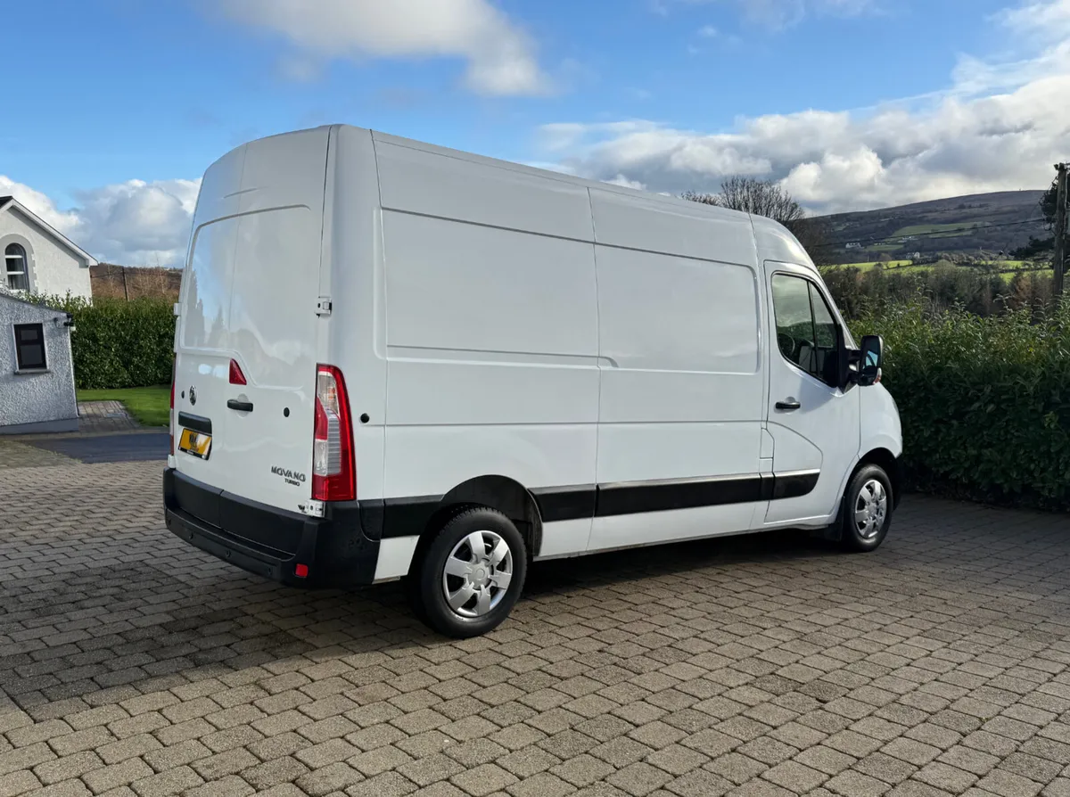 2021 (212reg) Vauxhall Movano MWB 135bhp - Image 3