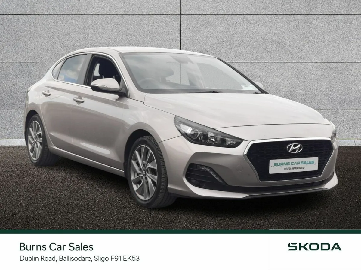 Hyundai i30 FastBack Diesel - Image 1