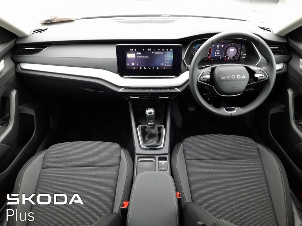 Skoda Octavia Selection 2.0TDI 115HP - Image 2