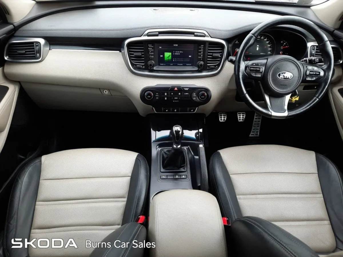Kia Sorento Platinum 2WD - Image 3
