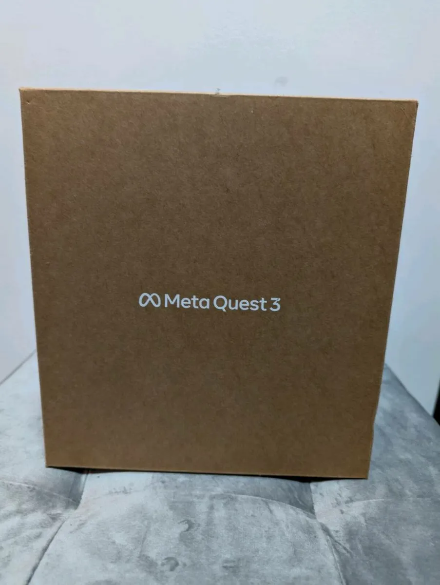 Meta Quest 3 Virtual Reality Headset (Complete) - Image 2