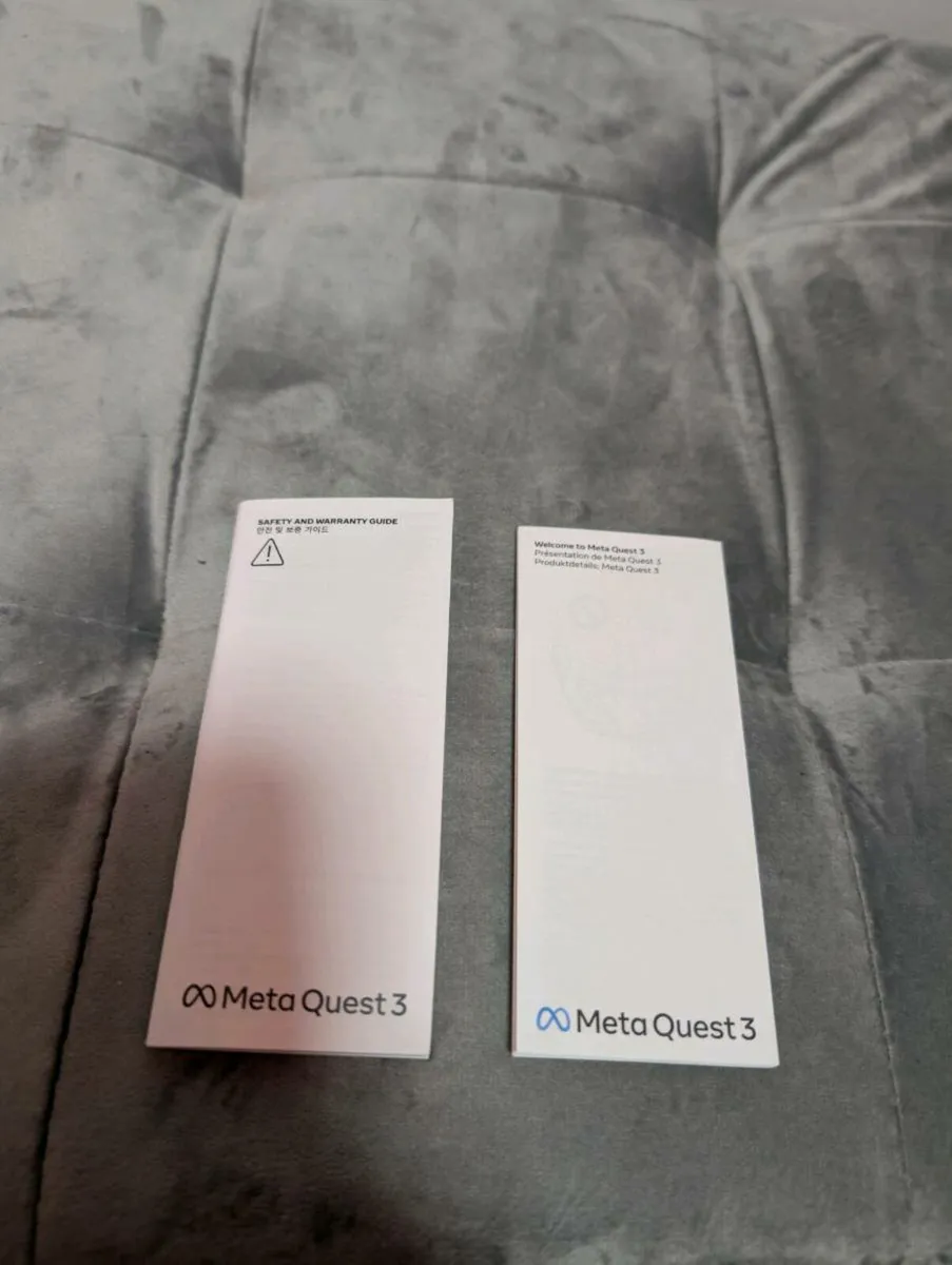 Meta Quest 3 Virtual Reality Headset (Complete) - Image 3