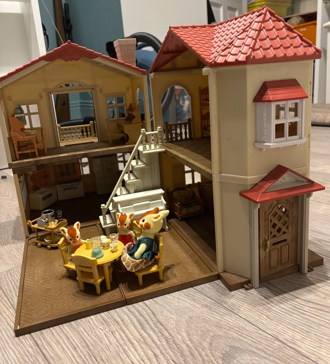 Sylvanian Families House with furniture - Image 2