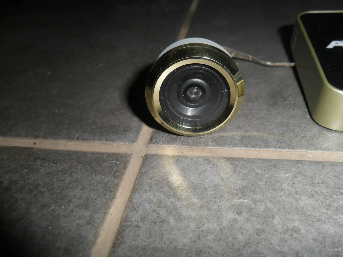 AYR MOD 752 digital peephole with 3.2" LCD screen - Image 4