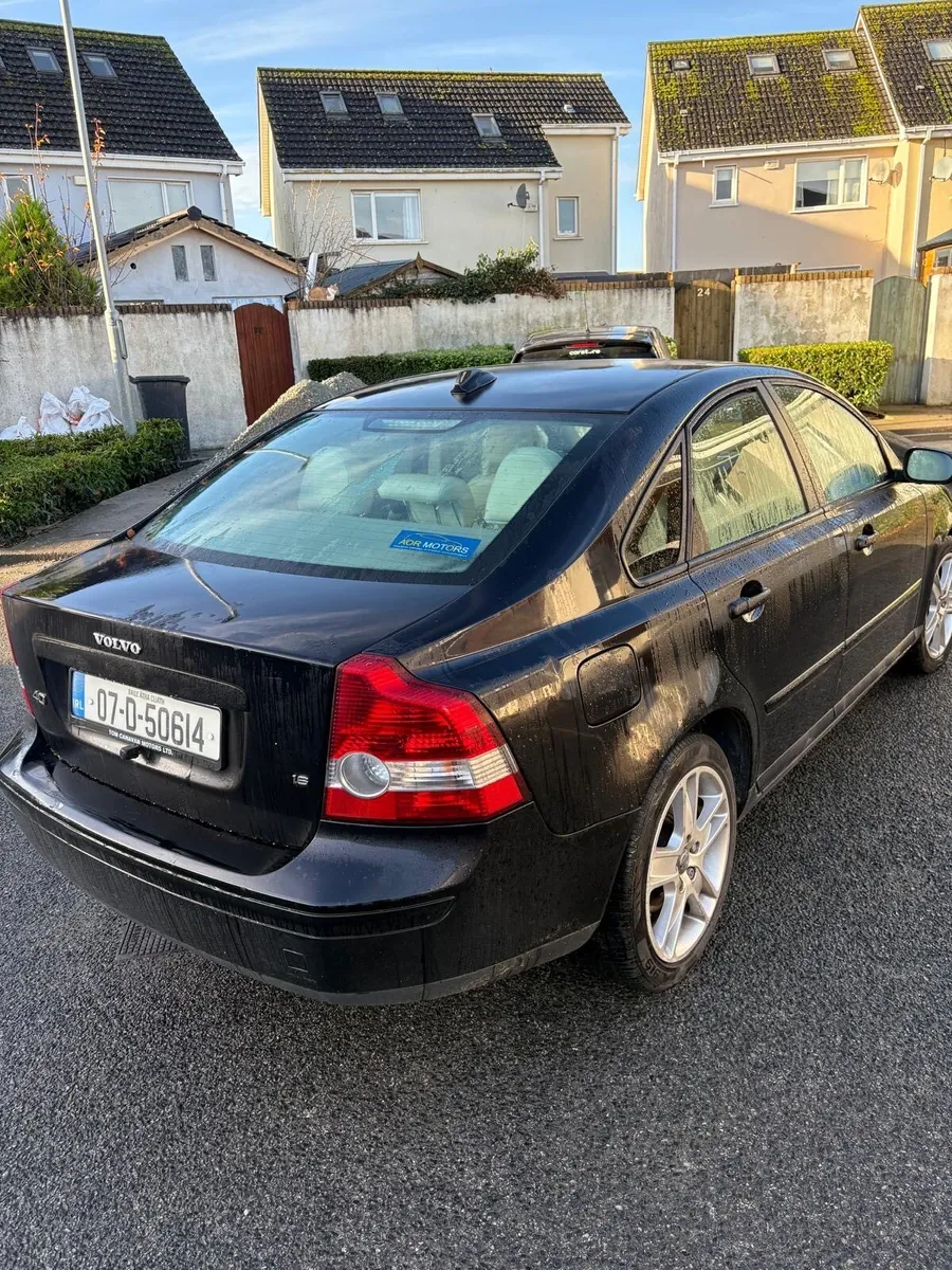 Volvo 2007  S40 1.6 Petrol 4DR - Image 4