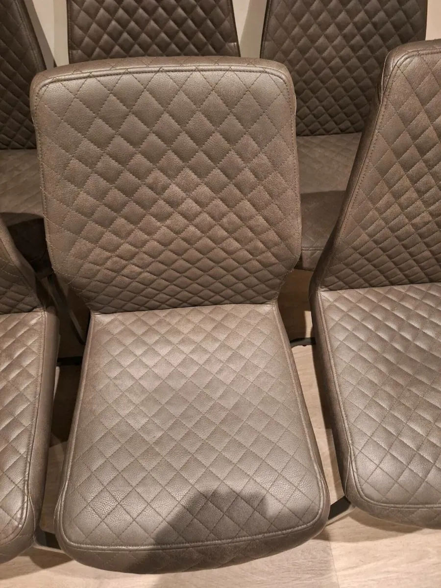 Dining room chairs - Image 4