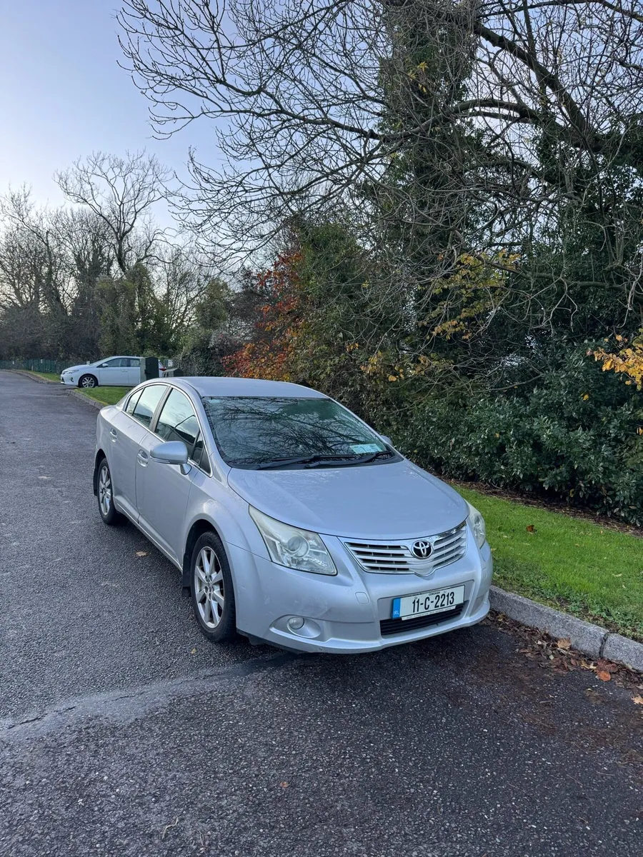 2011 Toyota Avensis 2.0D NCT 05/26 - Image 1